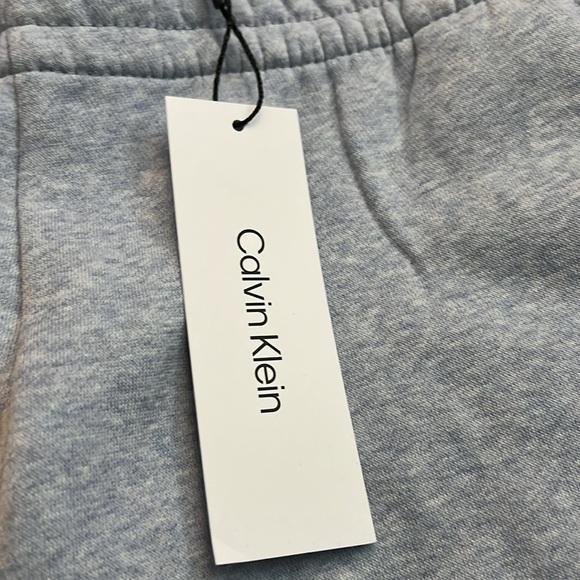 Women’s Calvin Klein Shorts 
Size Large - Brand New - Picture 5 of 6